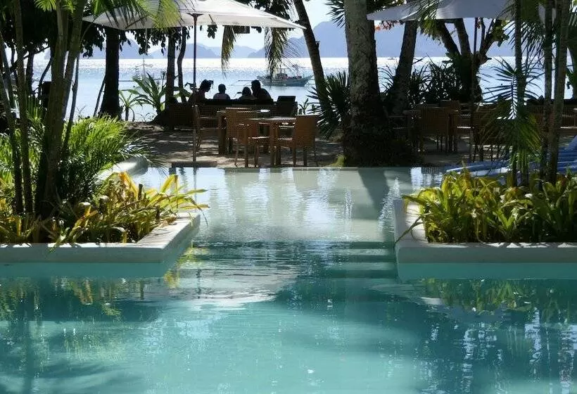 هتل Mahogany Resort & Spa