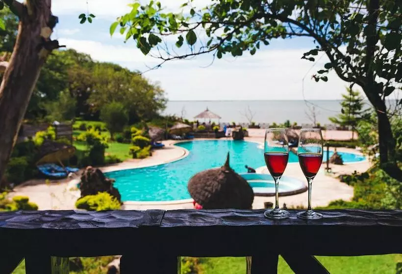 هتل Kuriftu Resort & Spa Lake Tana