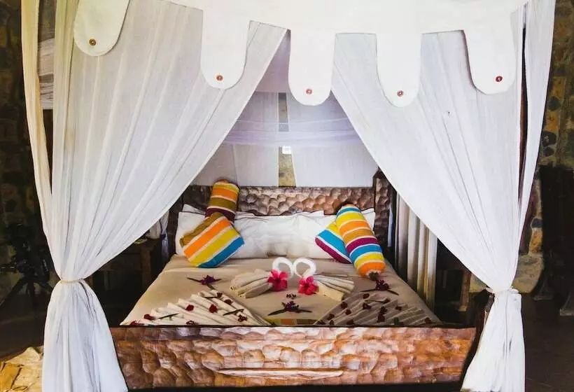 هتل Kuriftu Resort & Spa Lake Tana