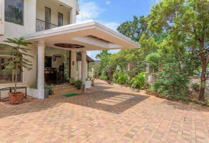 Hotell Treebo Reveniir Resort