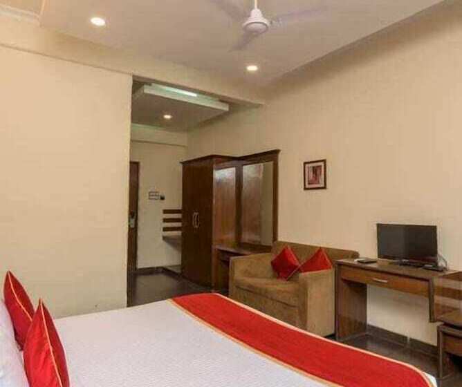 Hotell Treebo Reveniir Resort