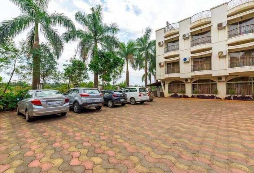 Hotell Treebo Reveniir Resort