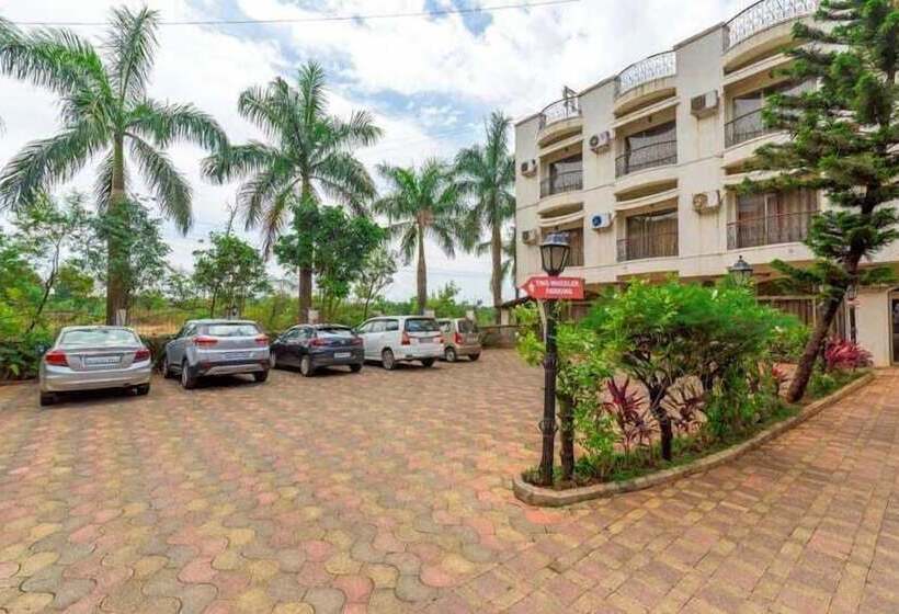 Hotell Treebo Reveniir Resort