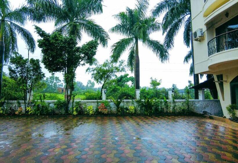 Hotell Treebo Reveniir Resort