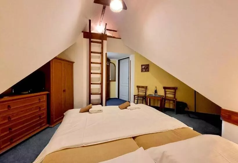 Majatalo Penzion Rotunda