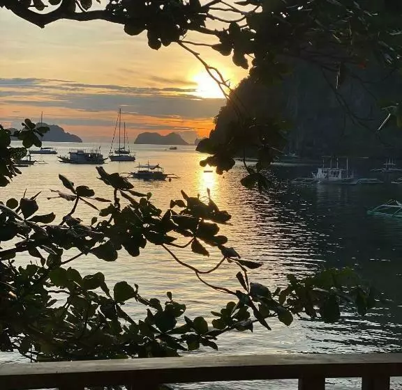 پانسیون Sophias Beach Guest House