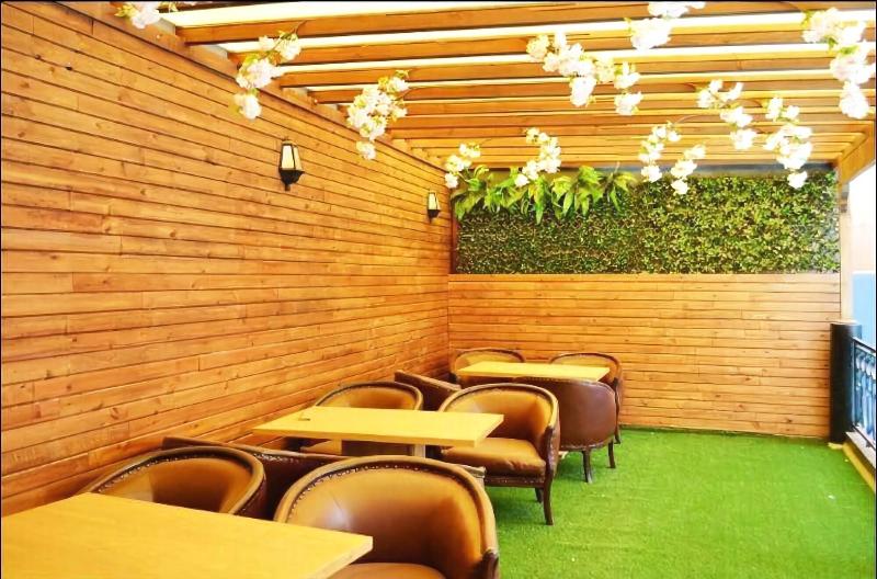 Royal London Apart &