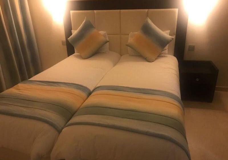 Royal London Apart &