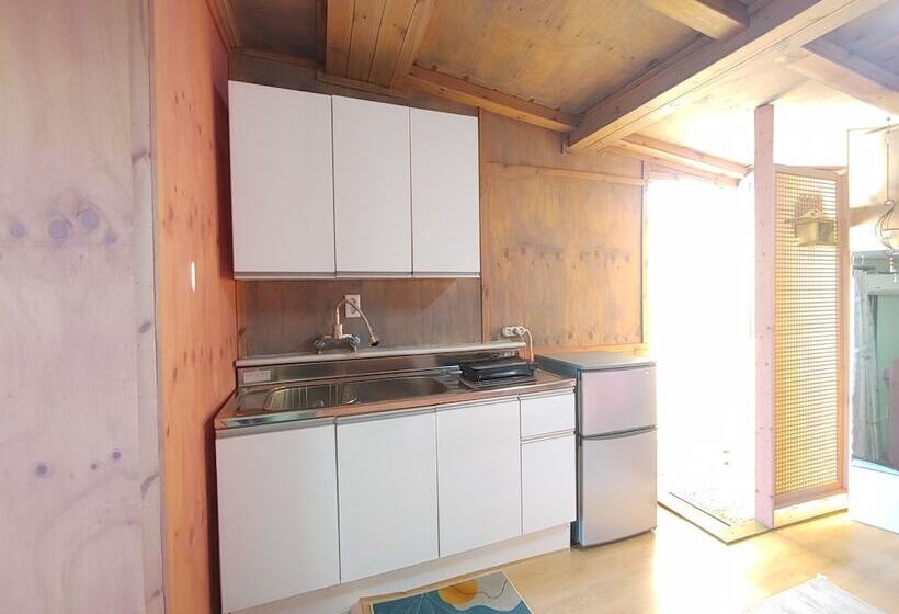 Salmon Village Pension