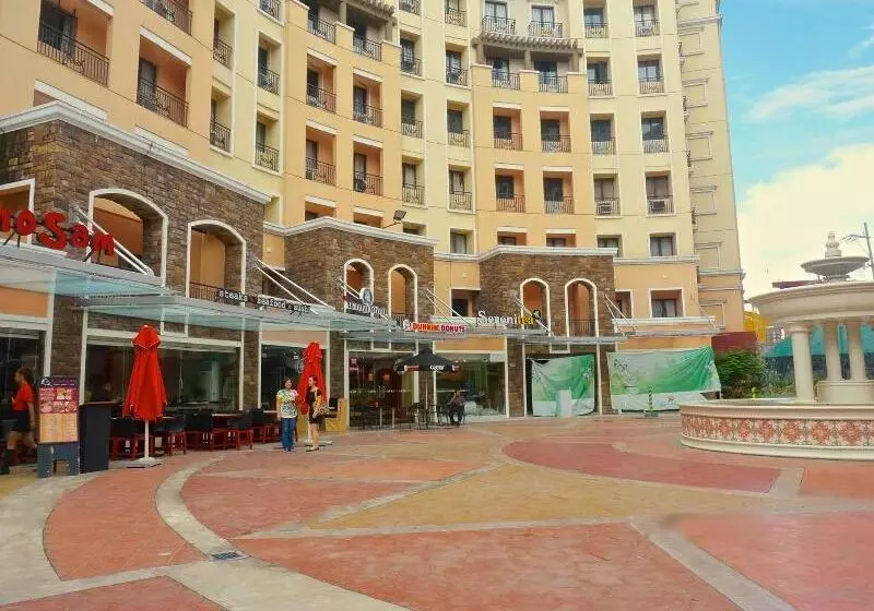 Sarasota Residential Resort, Newport City