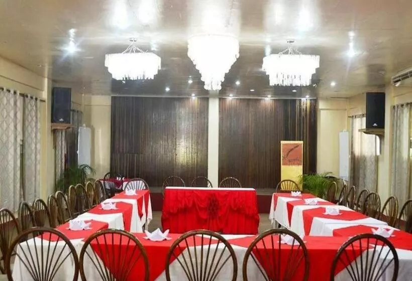 Cabua An Beach Resort   Hostel