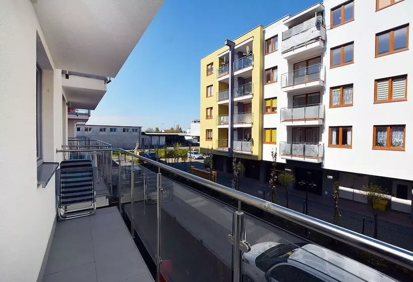 Golden Sun Apartments    Bursztynowe