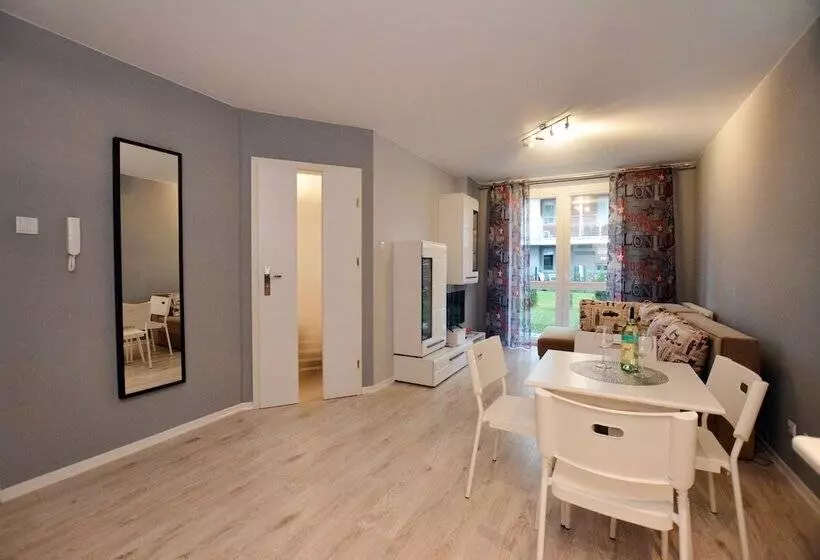 Golden Sun Apartments    Bursztynowe