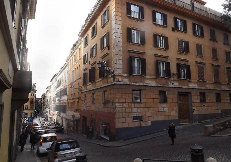 هتل Piazza Di Spagna Suite De Charme