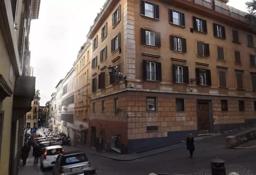 هتل Piazza Di Spagna Suite De Charme