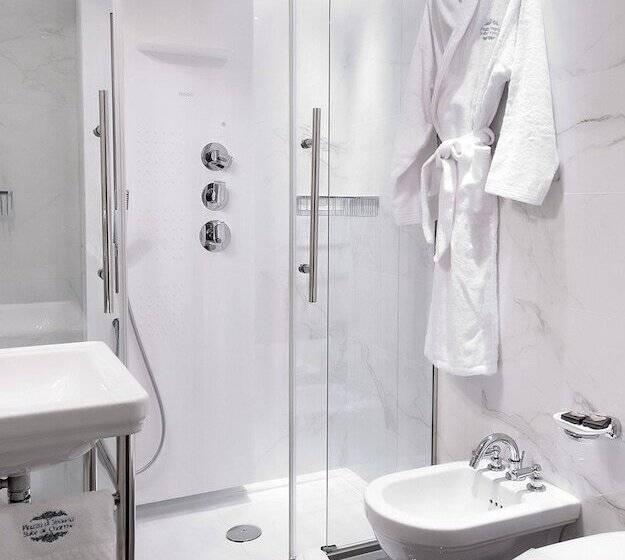 هتل Piazza Di Spagna Suite De Charme