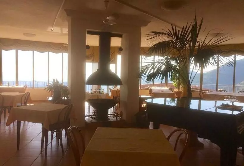 Hotelli Albergo San Carlo