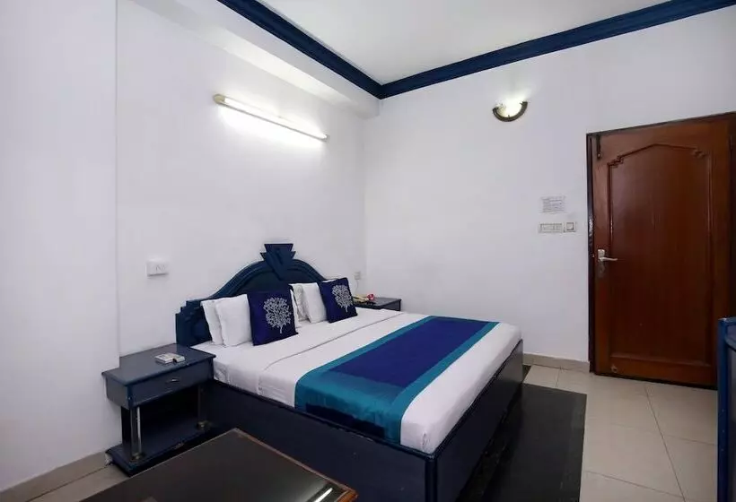 Hotelli Sekhon Grand