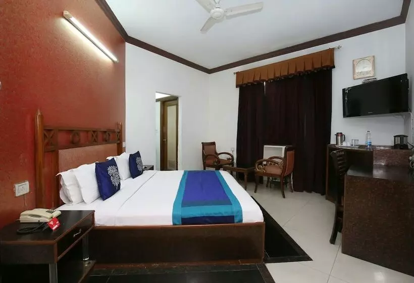 Hotelli Sekhon Grand