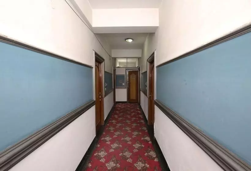 Hotelli Sekhon Grand