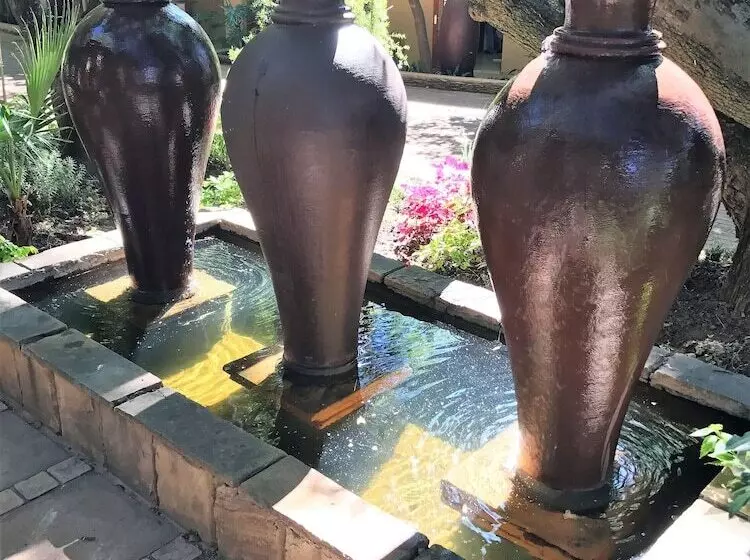 ホテル The Garden Venue