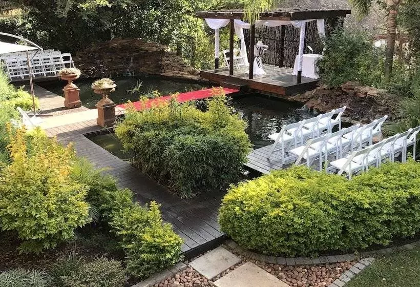 ホテル The Garden Venue