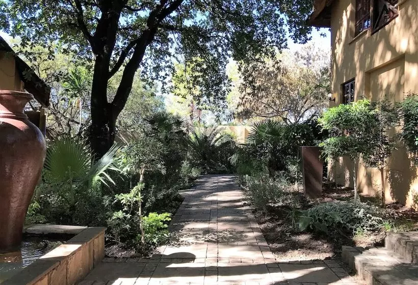 ホテル The Garden Venue