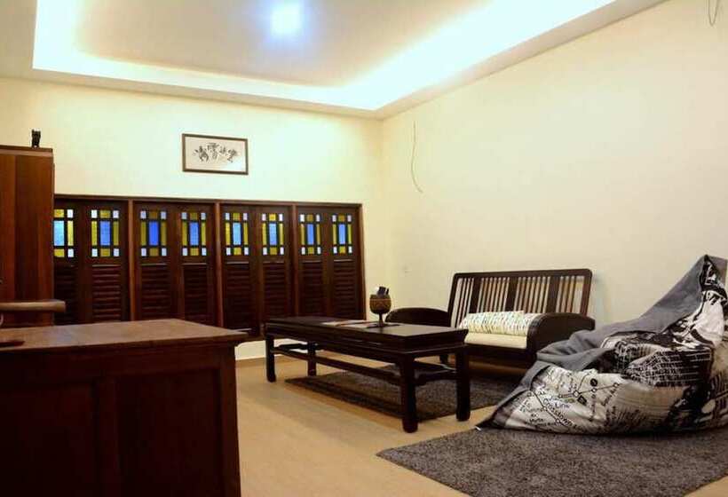 Pensió Atap Homestay