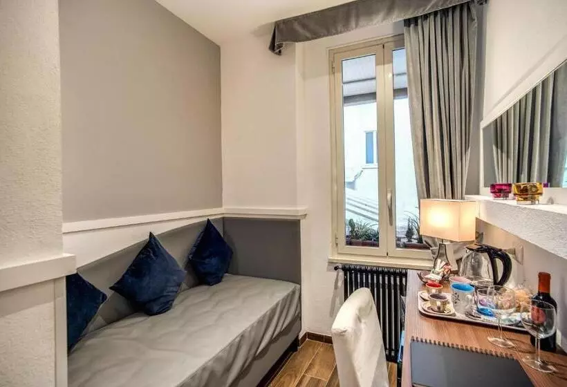 پانسیون Piazza Di Spagna Comfort Rooms