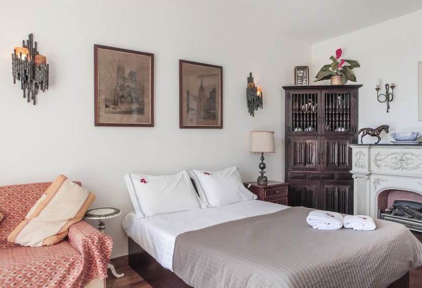 Rent4rest Estoril Beachfront Apartments