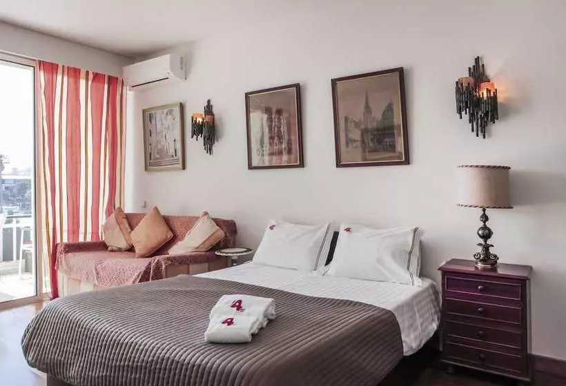 Rent4rest Estoril Beachfront Apartments
