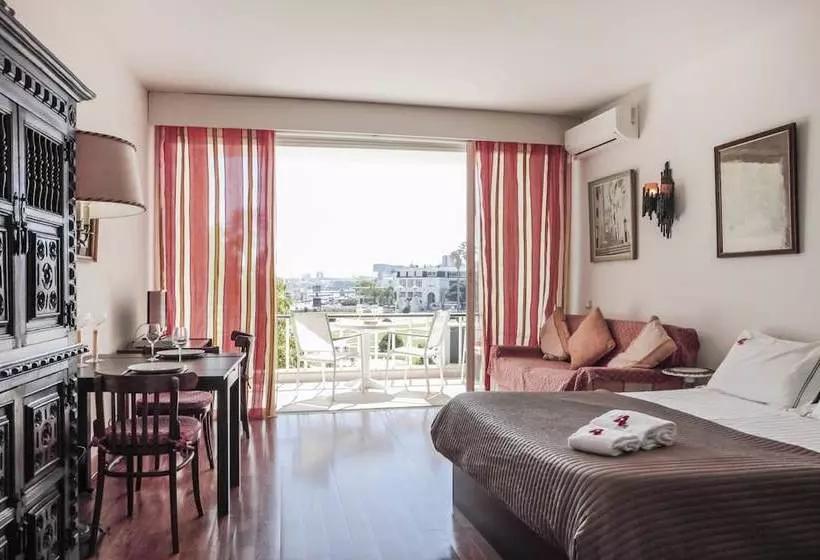 Rent4rest Estoril Beachfront Apartments