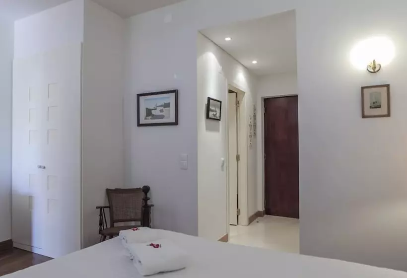 Rent4rest Estoril Beachfront Apartments