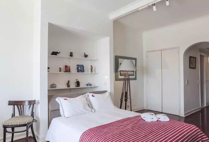 Rent4rest Estoril Beachfront Apartments