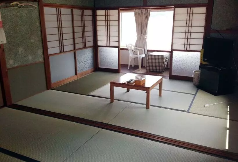 旅館 Showa Minshuku Ryujinsou