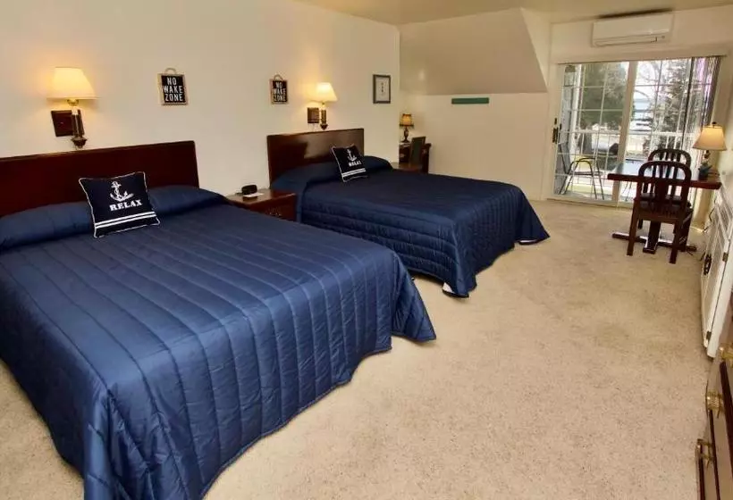 Baileys Harbor Yacht Club Resort