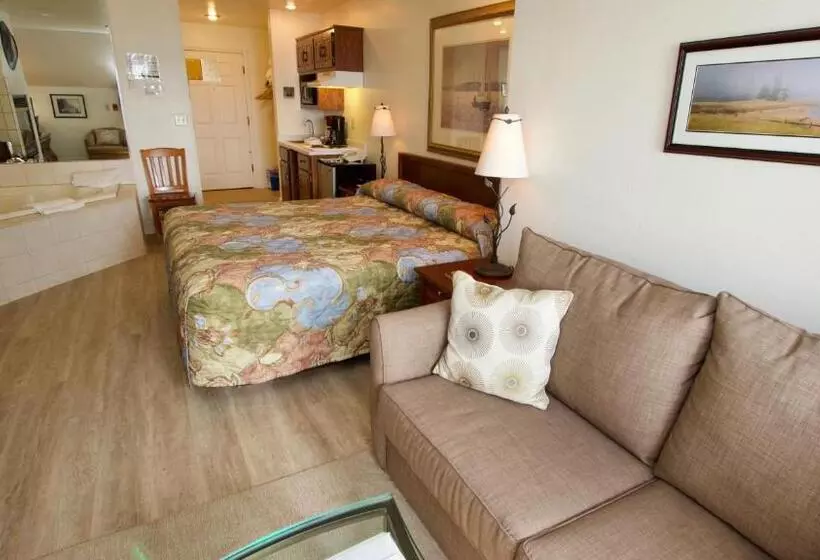 Baileys Harbor Yacht Club Resort