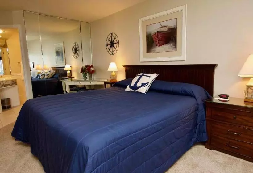 Baileys Harbor Yacht Club Resort