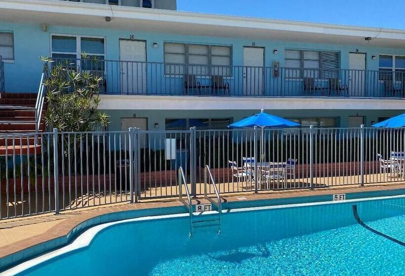 Beachside Resort Motel