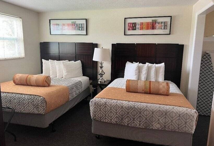 Beachside Resort Motel