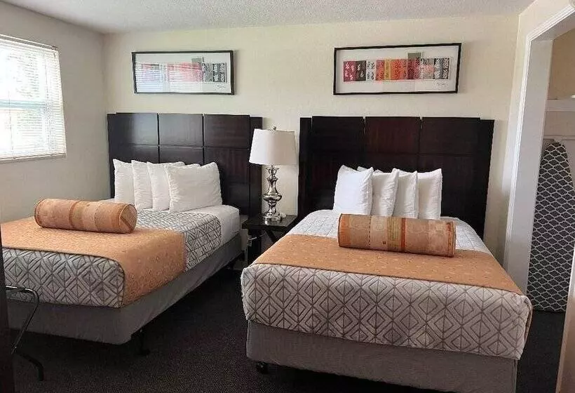 Beachside Resort Motel