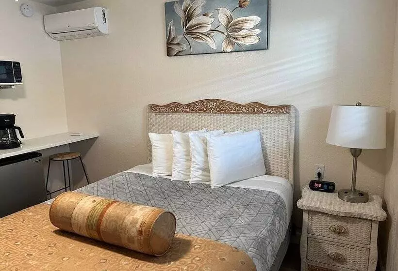 Beachside Resort Motel