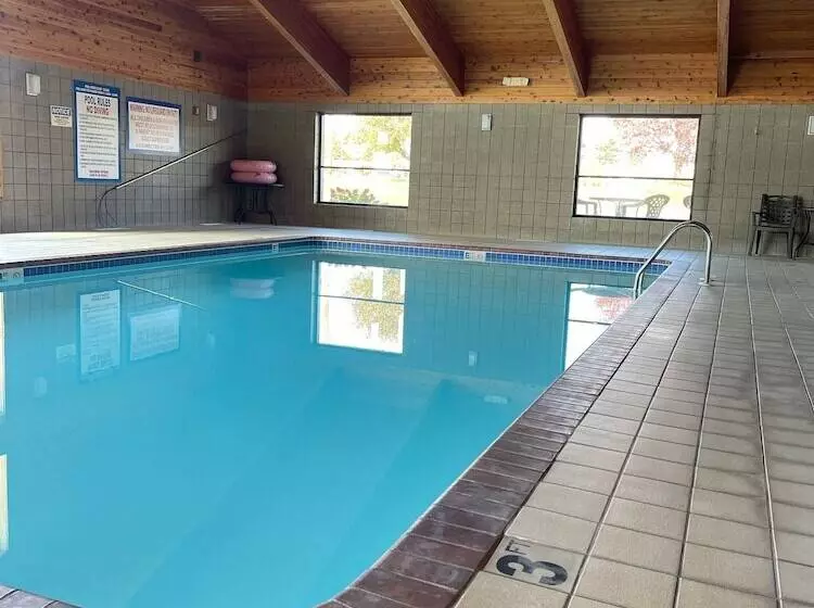 فندق Americinn By Wyndham Ladysmith