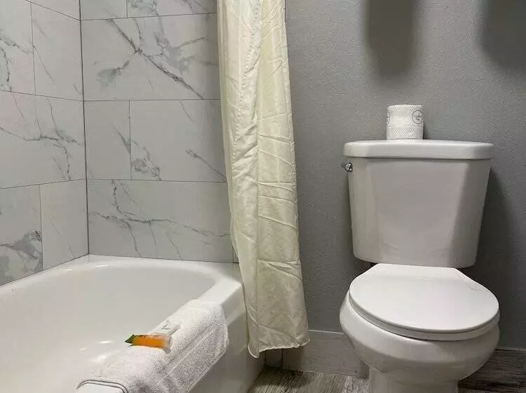 فندق Americinn By Wyndham Ladysmith