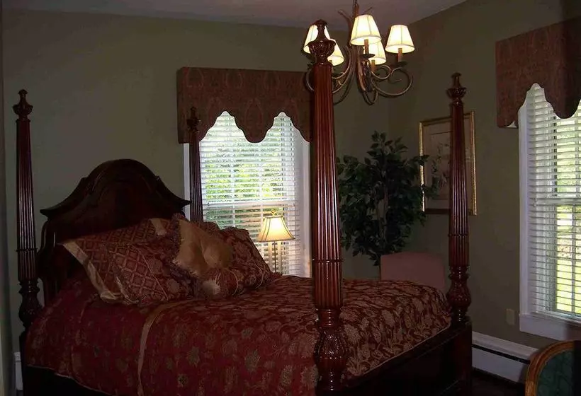 Отель Ashford Inn