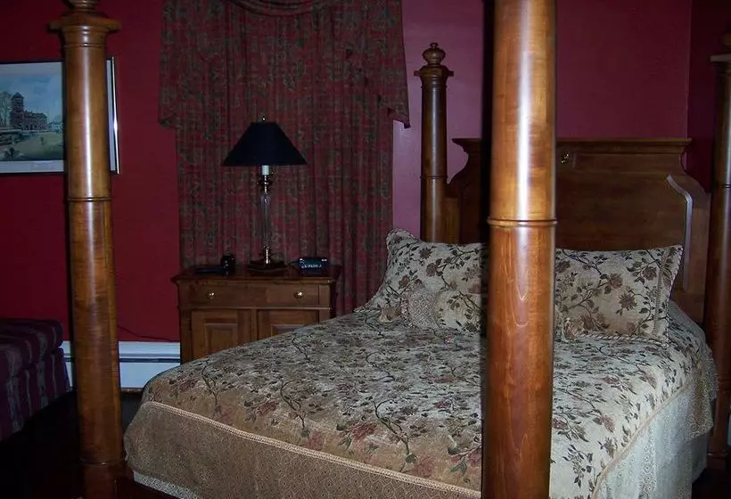 Отель Ashford Inn