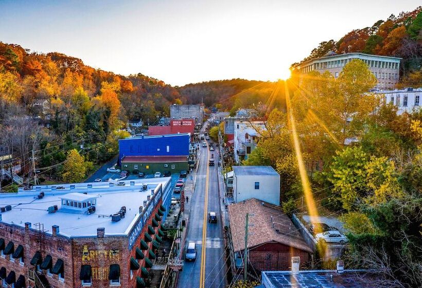 Otel 1905 Basin Park