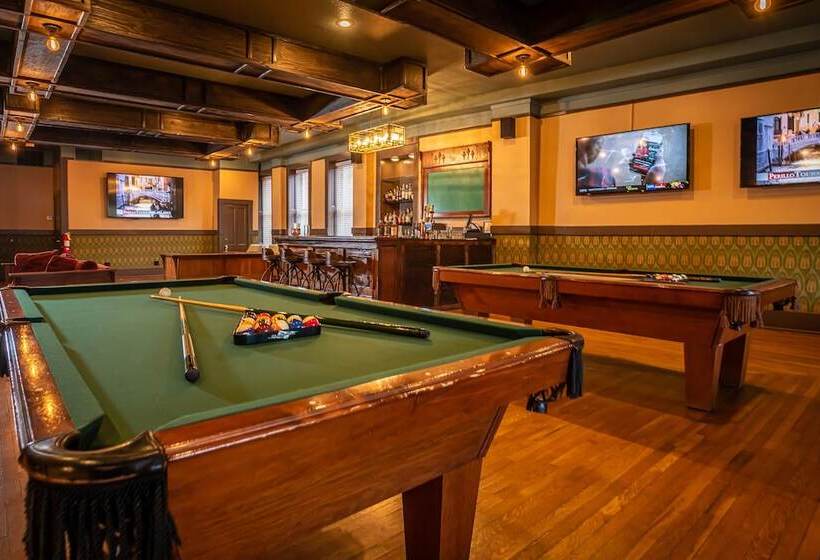 Otel 1905 Basin Park