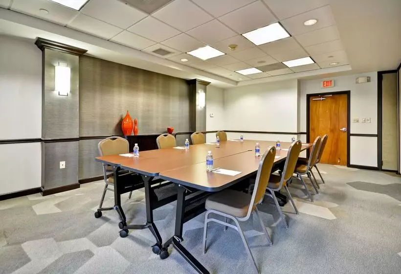 בית מלון כפרי Hyatt Place Albuquerque Uptown