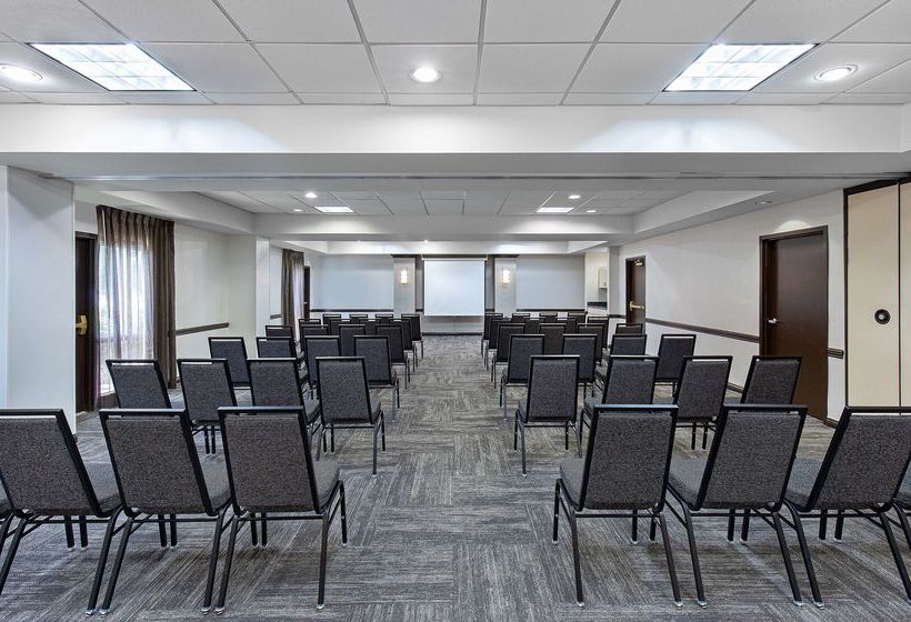 فندق Hyatt Place Louisville East